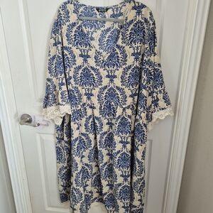 BloomChic Blue and Cream Long Sleeve Dress